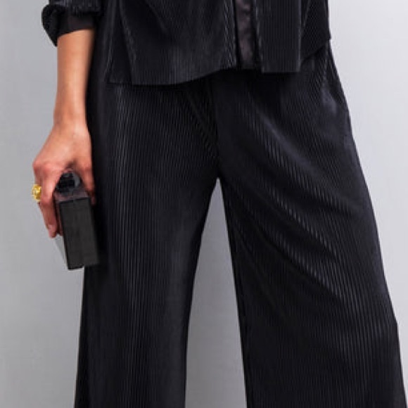 RO & DE Co-ord Set Capsule Collection Wide Leg Pants & Button Top- Size Medium - Picture 6 of 6